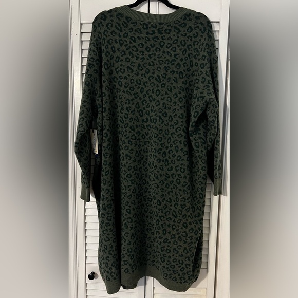 NWT Terra & Sky Women's Plus Size Scoop Neck Leopard Print Sweater Dress 3x - Picture 10 of 10